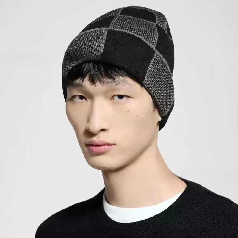 Unisex Winter Beanie with Geom - đánh giá và giá Beanie Cuffed Knit